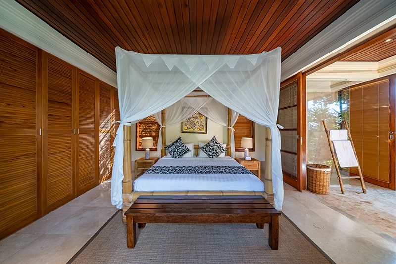 Villa Yasmine Bali - Bedroom with Bamboo Divan
